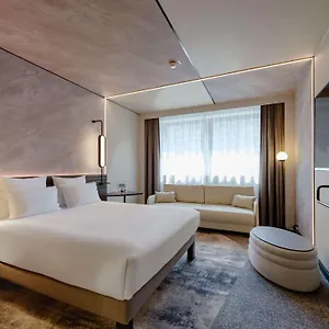 Novotel Muenchen Airport - Newly Renovated 4*, Freising Germany